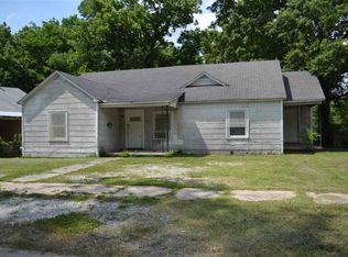 229 Hays Ave, Trenton, TN 38382