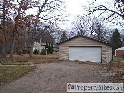 2nd image of W178S6918 Elm Dr