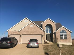 2430 Rosswood Ln, Arnold, MO 63010