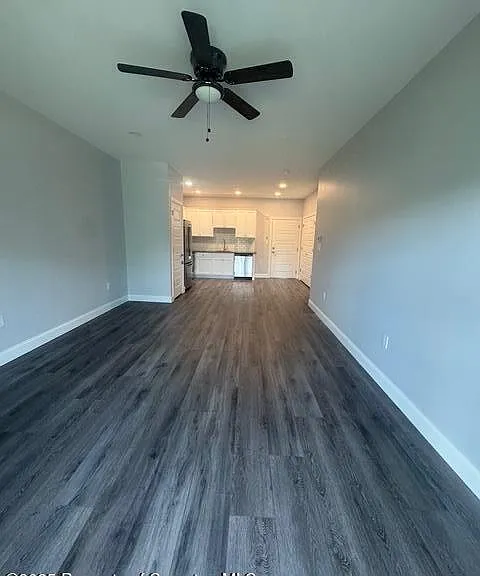 407 Circle Dr — Photo 11