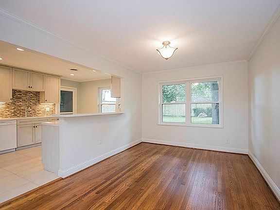 5th image of 2222 Wakefield Dr