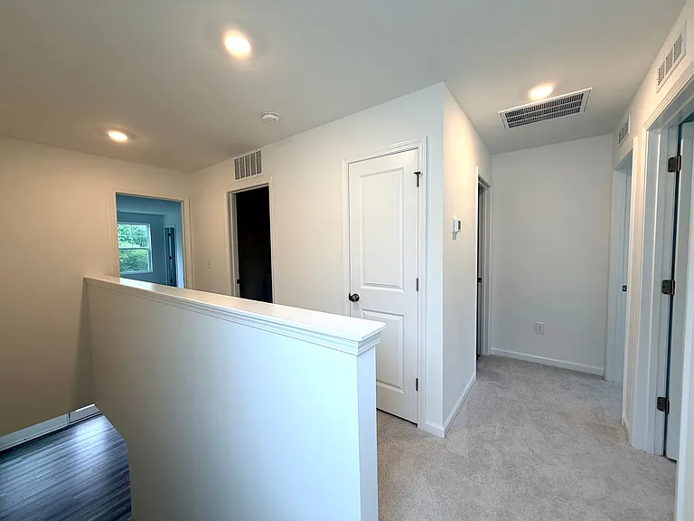 511 Fran Dr — Photo 10