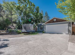 2653 NE Genet Ct, Bend, OR 97701