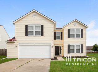 6880 W Littleton Dr, McCordsville, IN 46055