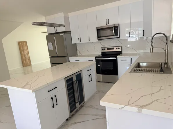94-909 Lumihoahu St, Waipahu, HI