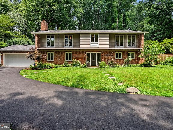5th image of 12806 Gaffney Rd
