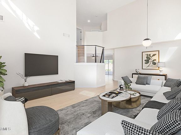 2nd image of 1018 W Kings Avenue