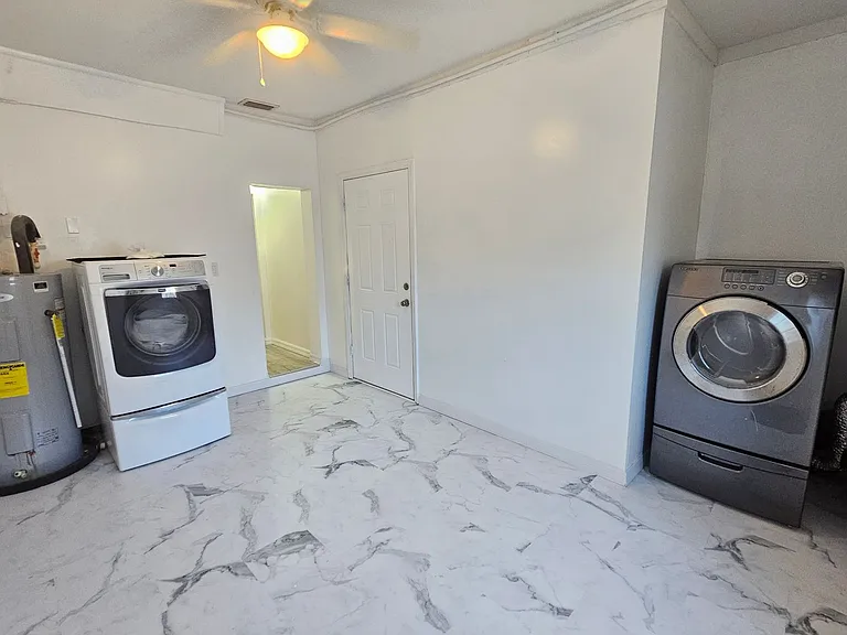 341 Bayshore Dr — Photo 42