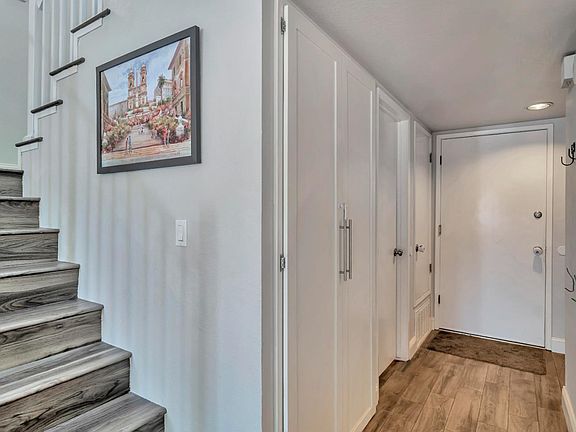 5th image of 1008 Villa Maria Ct