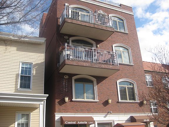 4th image of 2569 38th St