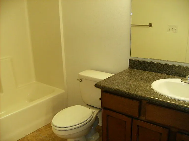 103 E Mizzou Ct — Photo 9