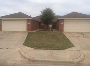 5824 96th St UNIT B, Lubbock, TX 79424