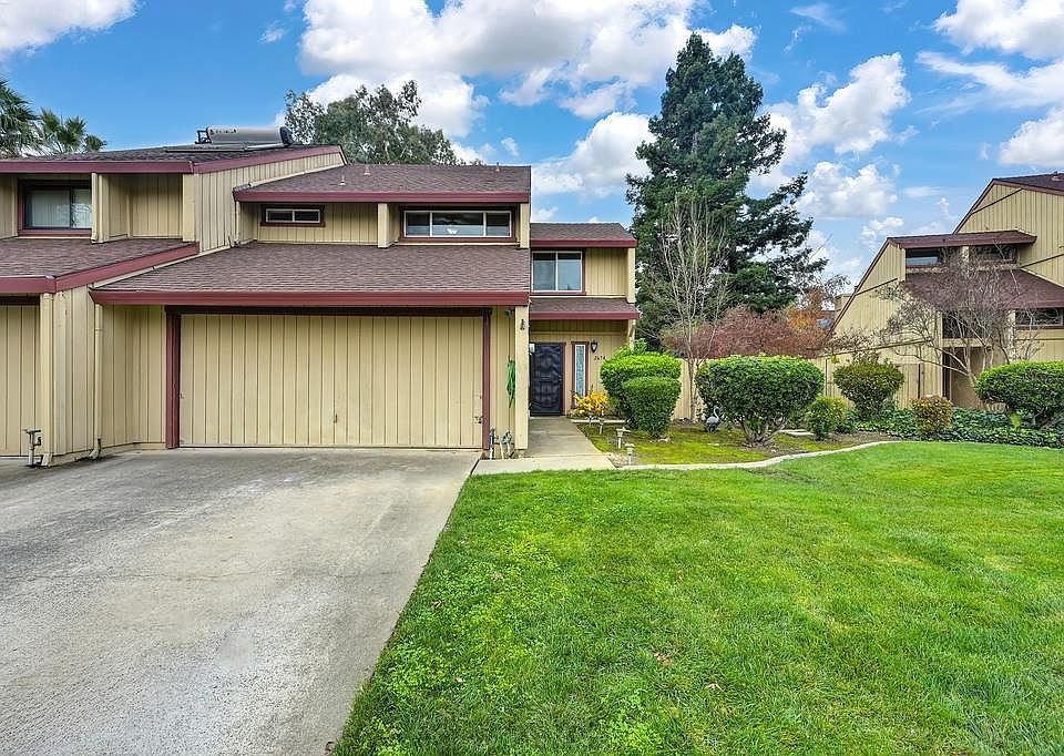 1st image of 2674 Crystal Ct