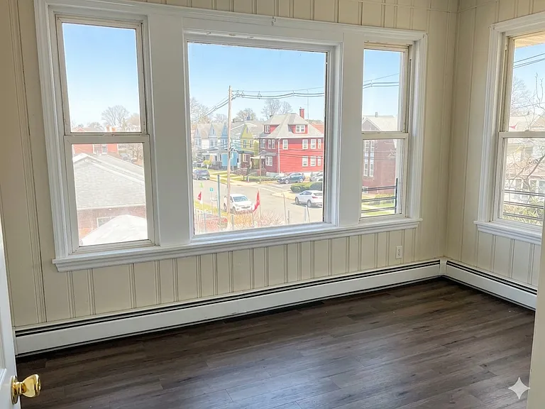 37 Quincy Ave #1A — Photo 2