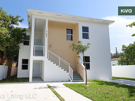 3rd image of 160 NE 57th St #12
