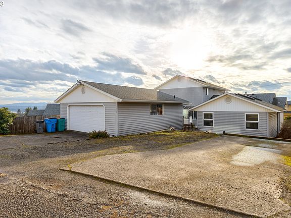 2nd image of 1407 Grand Blvd