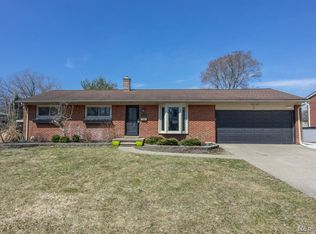 6224 Waking Ln, Waterford, MI