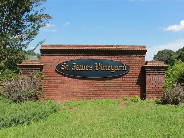2860 Judea Dr, Conover, NC 28613