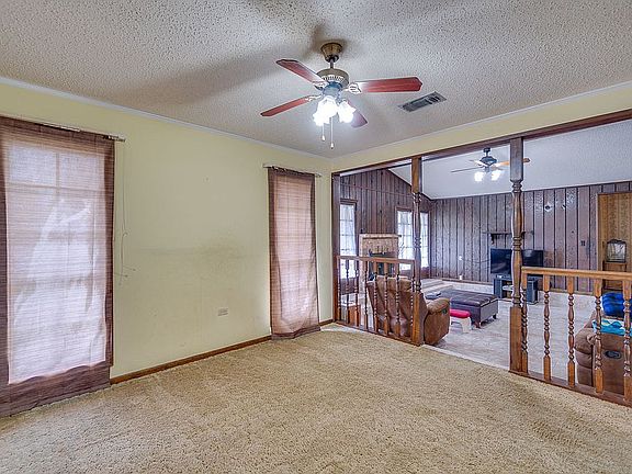 3rd image of 411 Nederland Dr
