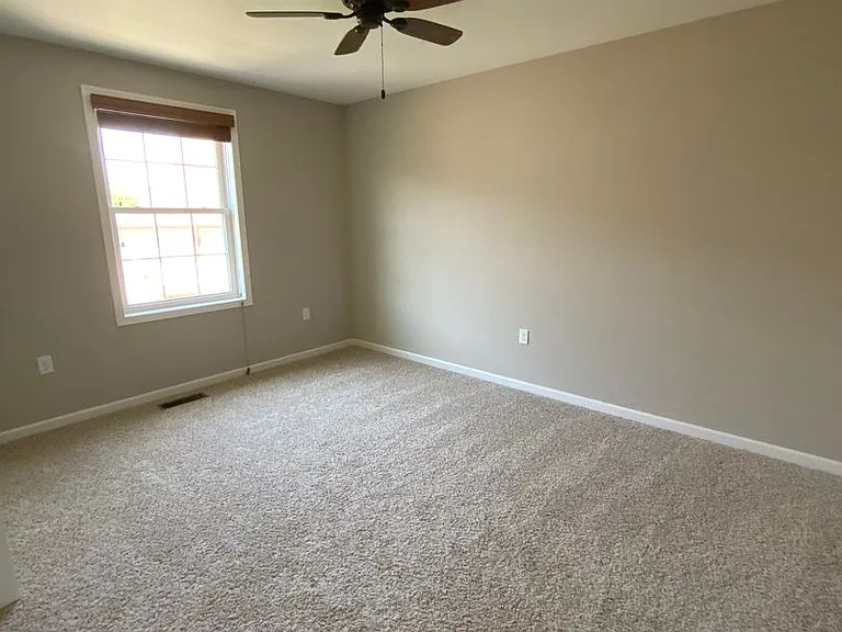 1365 Worthington Dr — Photo 17
