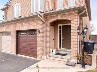 5382 Longhouse Cres, Mississauga, ON L5R 4A5