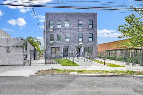 1278 E 222nd St Photo 1 1278 E 222nd St Photo 1