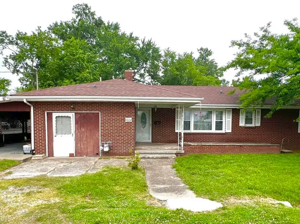 1804 W Copeland St, Marion, IL 62959