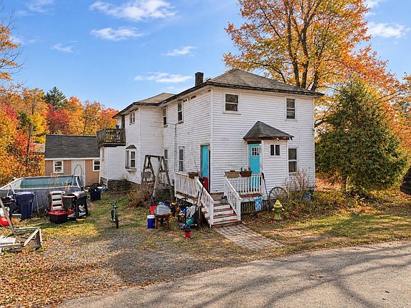 2nd image of 22 Wildwood Rd