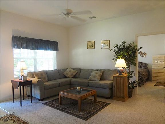 4th image of 19585 Heritage Oak Blvd