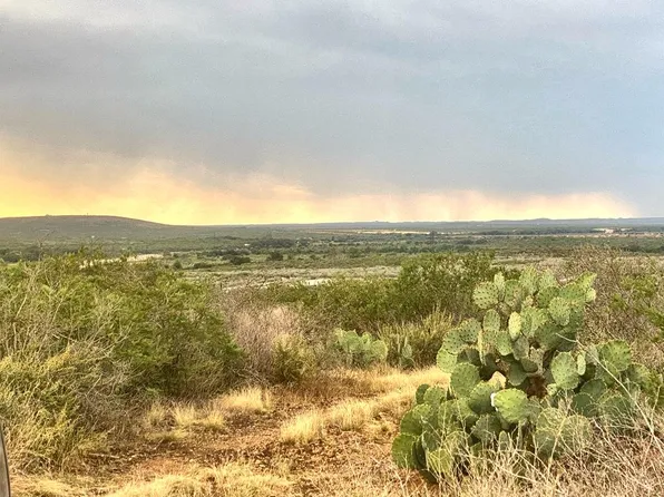 (undisclosed Address), Uvalde, TX 78801