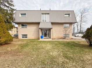 90 Woodlawn Rd #7, Welland, ON L3C 3J5