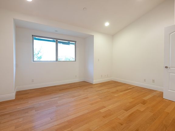 4th image of 2753 Piedmont Ave APT 1