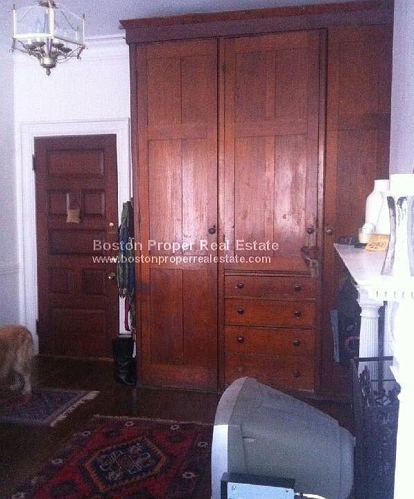2nd image of 377 Commonwealth Ave APT 22