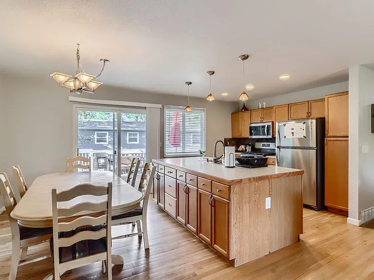 1628 Centaur Cir — Photo 1