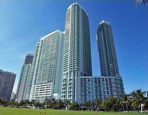 1st image of 1900 N Bayshore Dr APT 2106