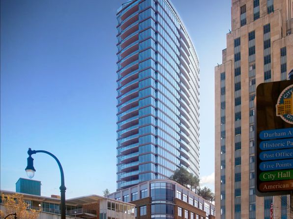 110 N Corcoran St #2108