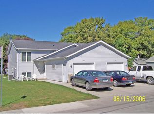 1024 Linden Ct, Grand Forks, ND 58201