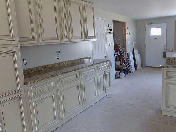 3rd image of 17118 Brockport Holley Rd