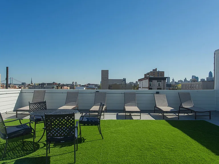 1227-29 N 7th St #3E — Photo 17