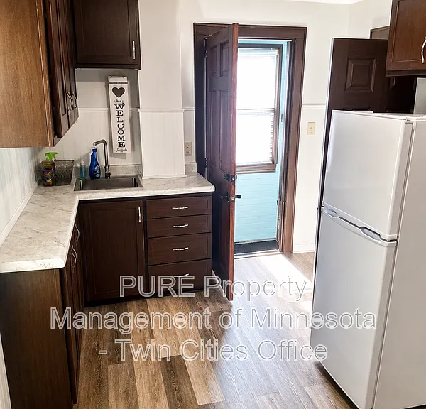 1215 Galtier St #UPPER — Photo 3