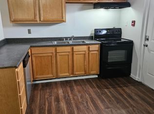 504 S Wall St #241, Carbondale, IL 62901