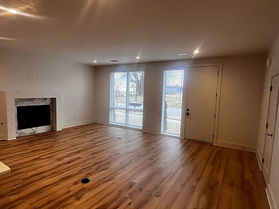 5th image of 712 N Magnolia St #B