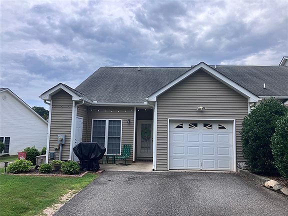 4th image of 158 Heritage Place Dr