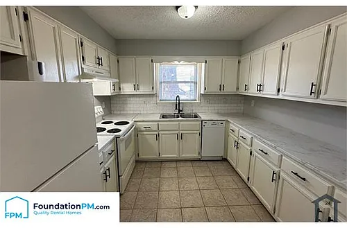 34 N Idlewild St Photo 1
