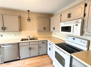 324 Naumkeag St S, Shakopee, MN 55379