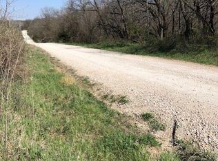 19568 23rd St, Lawrence, KS 66044