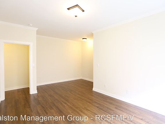 5th image of 1348 Sacramento St APT 9