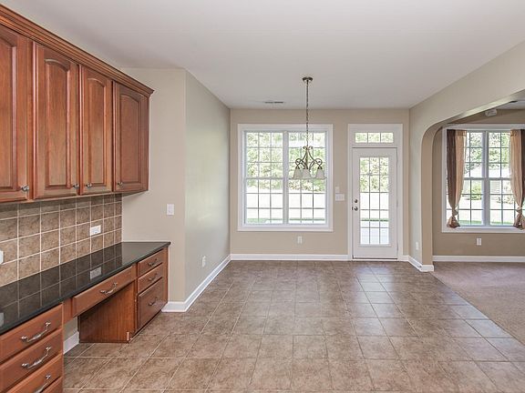 3rd image of 9606 Royal Colony Dr