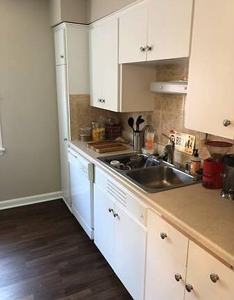 3rd image of 4544 N Oakland Ave APT 6