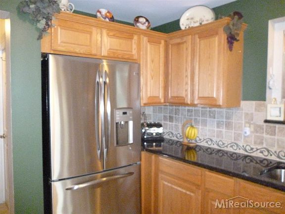 5th image of 52565 Swan Cove Dr